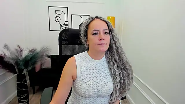 SamanthaReider online show from January 14, 11:27 am