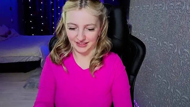 Eva Vibe  online show from January 31, 7:45 pm