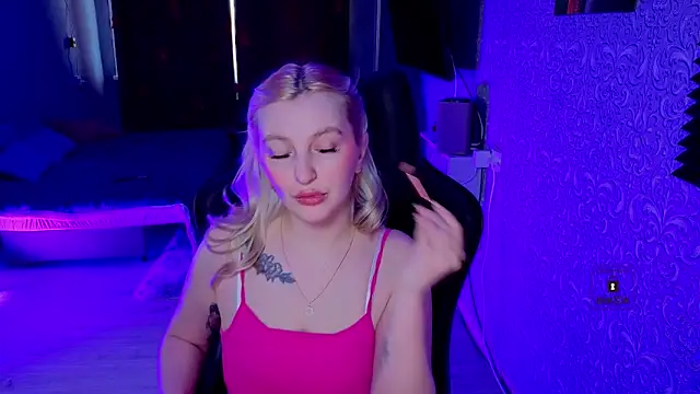 Eva Vibe  online show from March 24, 5:34 am