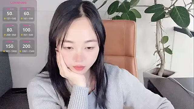 Yuer-77 online show from February 7, 11:58 am