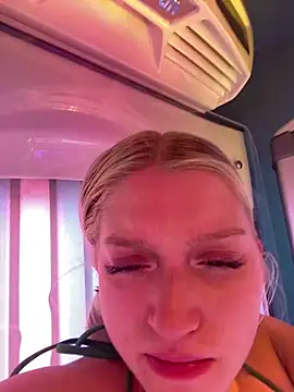 EmmiPemmi online show from February 7, 10:19 am