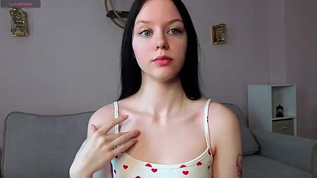 ElmiraShivley online show from February 18, 3:46 am