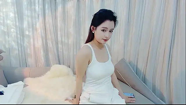 HCOCO online show from April 14, 2:01 pm