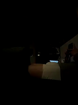 Snapshot of babycum04 chatting on December 21, 4:14 pm babycum04 online show from December 21, 4:14 pm