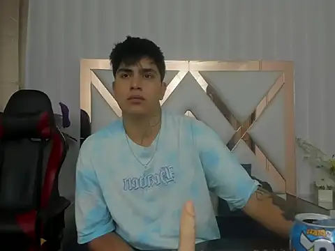 ThomasThund online show from January 8, 1:02 pm