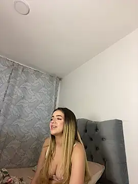 cute emmma online show from March 1, 11:23 am