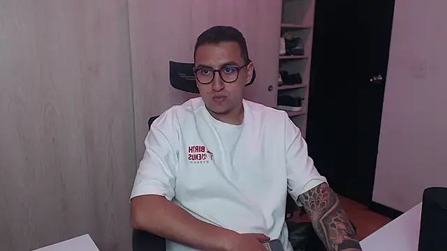 DanteVesper online show from April 22, 3:42 am