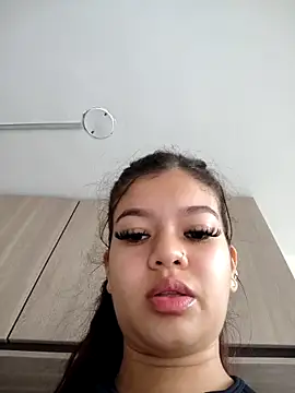 Arimonroee online show from April 16, 6:09 pm