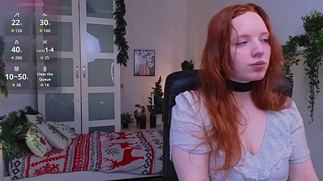 Snapshot of jennifernolan chatting on December 21, 8:05 pm jennifernolan online show from December 21, 8:05 pm