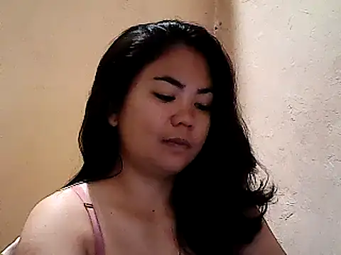 Snapshot of MissWetty chatting on January 10, 7:37 pm MissWetty online show from January 10, 7:37 pm