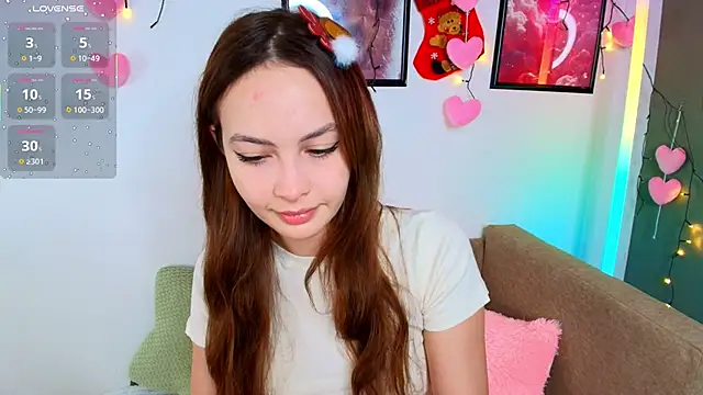 Snapshot of Adele_Farrell chatting on December 23, 1:58 am Adele Farrell online show from December 23, 1:58 am