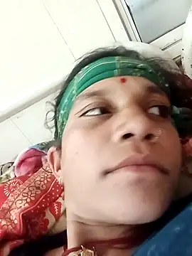 Karishma singh online show from April 16, 1:01 pm