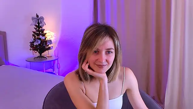 EmeraldGlow online show from January 7, 2:41 pm