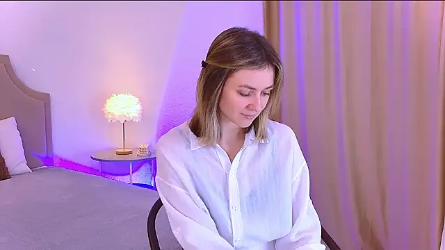 EmeraldGlow online show from January 17, 2:55 pm