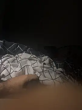 Snapshot of srhpts chatting on February 13, 1:23 am srhpts online show from February 13, 1:23 am