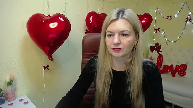 Snapshot of MelissaTyler chatting on February 10, 1:26 pm MelissaTyler online show from February 10, 1:26 pm