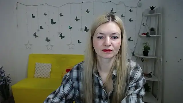 Snapshot of MelissaTyler chatting on February 20, 6:10 am MelissaTyler online show from February 20, 6:10 am