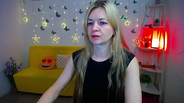 Snapshot of MelissaTyler chatting on May 2, 5:12 am MelissaTyler online show from May 2, 5:12 am