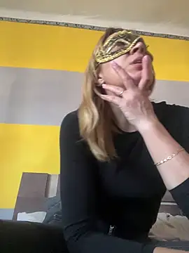 SexyMamiVee online show from April 5, 3:20 pm