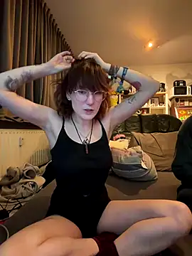 MisterandNiffyNoon online show from January 8, 10:34 pm