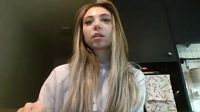 TeenLily online show from December 22, 6:05 pm