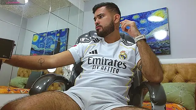 Snapshot of Axel_Castillo21 chatting on January 12, 3:12 am Axel Castillo21 online show from January 12, 3:12 am