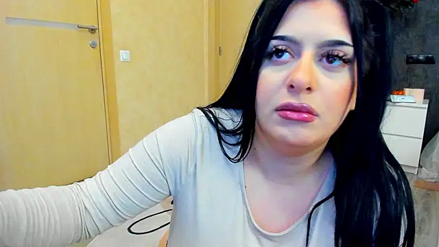 NayaNoirX online show from March 9, 7:07 pm