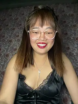 Snapshot of Wendy-2 chatting on February 12, 3:29 pm Wendy-2 online show from February 12, 3:29 pm