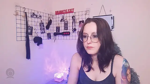 Snapshot of XXGoddessLXX chatting on February 13, 6:48 pm XXGoddessLXX online show from February 13, 6:48 pm