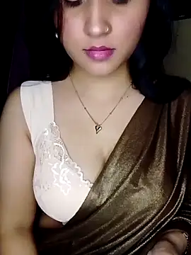 Snapshot of Saumyy chatting on April 21, 5:50 pm Saumyy online show from April 21, 5:50 pm
