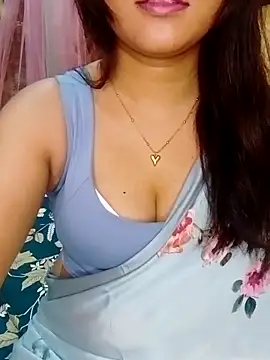 Snapshot of Saumyy chatting on April 26, 5:10 pm Saumyy online show from April 26, 5:10 pm