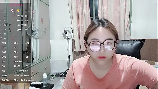 Snapshot of nuomimi chatting on May 31, 1:40 pm nuomimi online show from May 31, 1:40 pm