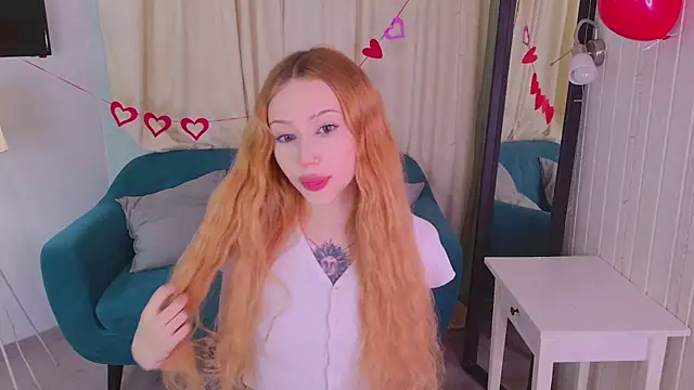 Zoe  Page online show from February 12, 1:50 pm