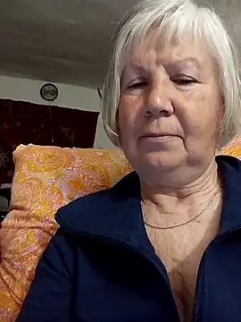 KlaudiaDarling online show from April 4, 7:33 pm