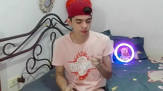 nico22love online show from February 26, 3:55 pm