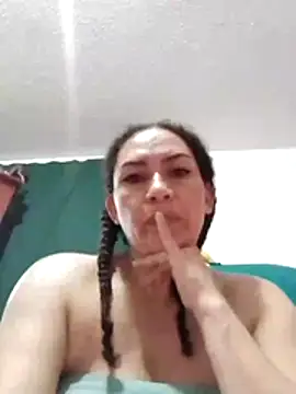 Snapshot of Adelgey-Michel chatting on December 23, 3:26 am Adelgey-Michel online show from December 23, 3:26 am