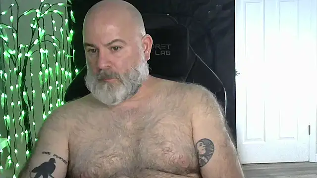 XJJ77x online show from April 14, 1:55 am