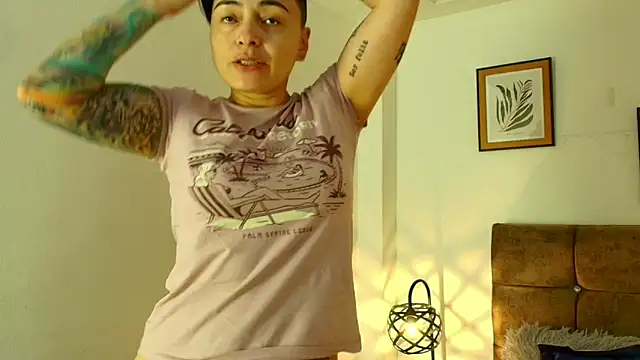 kat paradise online show from April 17, 11:46 am