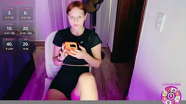 Snapshot of ViktoriaSilk chatting on June 7, 6:11 pm ViktoriaSilk online show from June 7, 6:11 pm