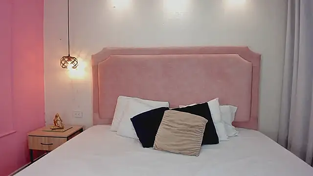 BrookRusell online show from January 12, 9:53 pm