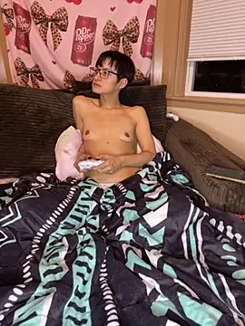 Snapshot of FaiiryArii chatting on February 26, 5:28 am FaiiryArii online show from February 26, 5:28 am