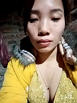 yeutinh00 online show from January 6, 7:06 pm