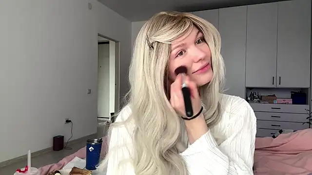 Missfit  online show from January 9, 8:06 am