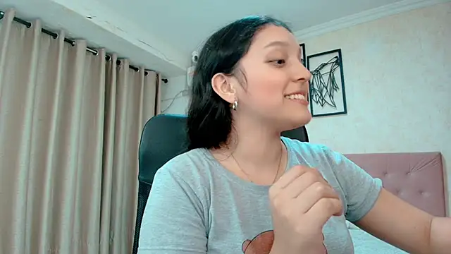 littlemolly walcott online show from March 25, 12:16 am