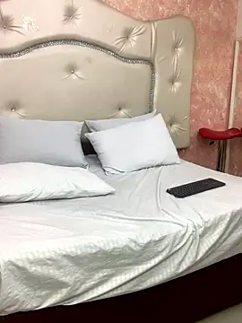 Snapshot of KarlyAndDavey chatting on January 12, 7:41 pm KarlyAndDavey online show from January 12, 7:41 pm