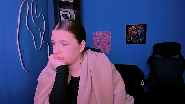 Snapshot of aurora_kiss__ chatting on January 12, 12:21 pm aurora kiss online show from January 12, 12:21 pm