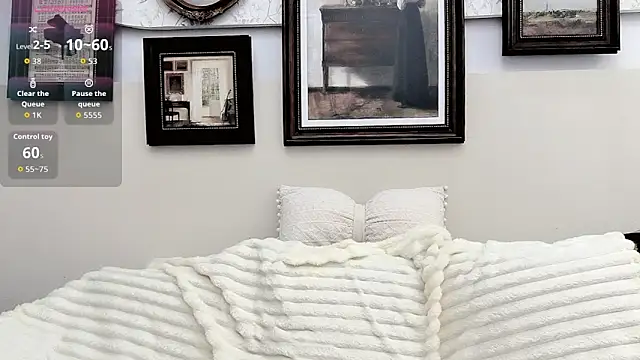 Snapshot of Alice-yaya chatting on February 8, 12:52 pm Alice-yaya online show from February 8, 12:52 pm