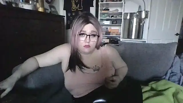UnpleasantFan156 online show from March 22, 3:48 pm