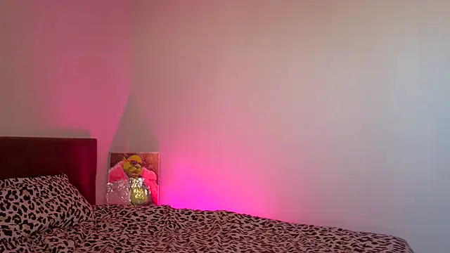 ChrissBerry online show from March 30, 3:18 am