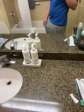 Snapshot of elpapigrande12 chatting on January 14, 12:11 pm elpapigrande12 online show from January 14, 12:11 pm